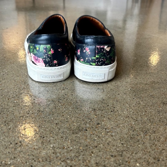 GIVENCHY Black/Pink Floral Print Leather Skate Slip-On Sneakers Size - Picture 6 of 7